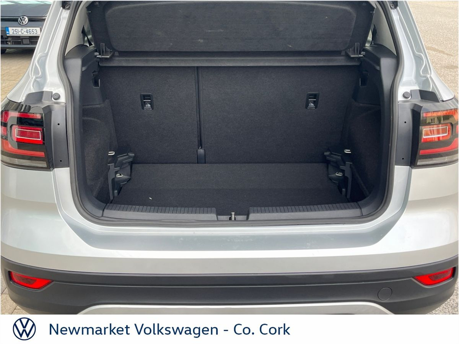 2024 Volkswagen T-Cross - image 10