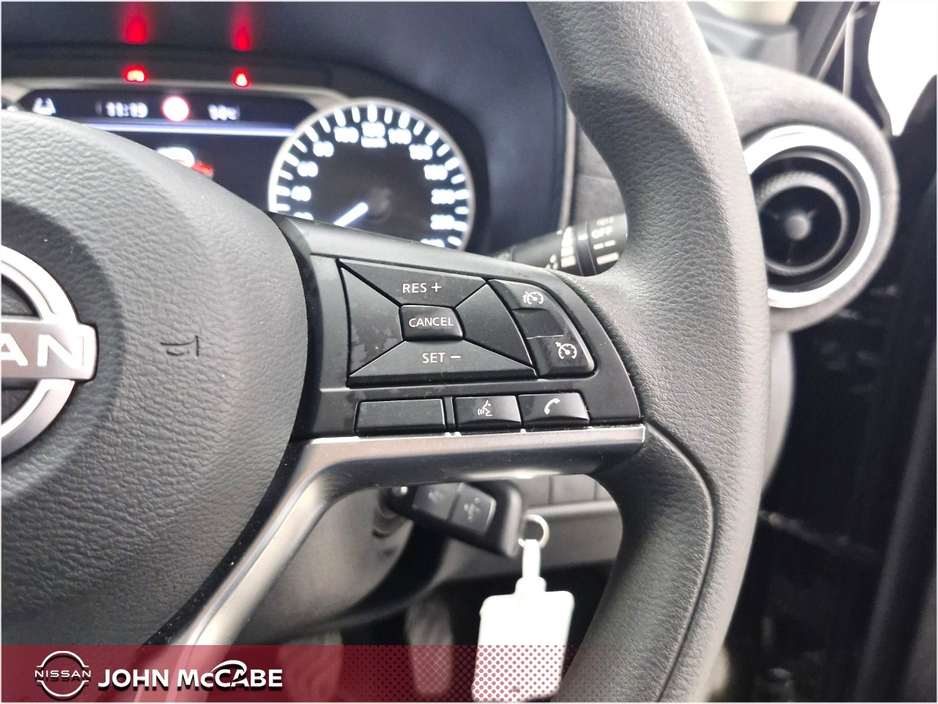 2025 Nissan Juke - image 40