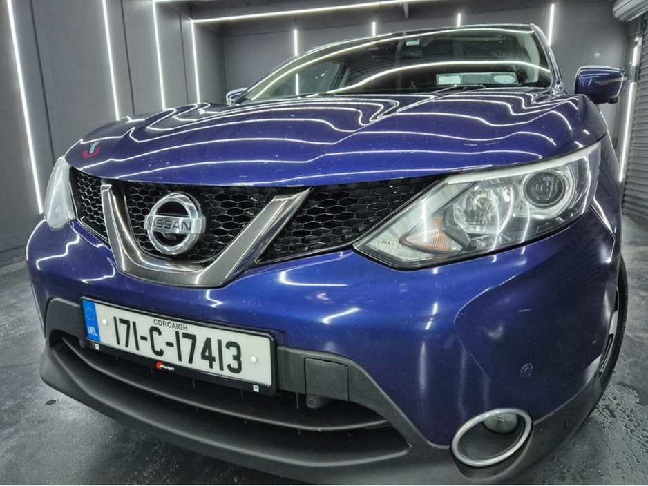 2017 Nissan Qashqai - image 2