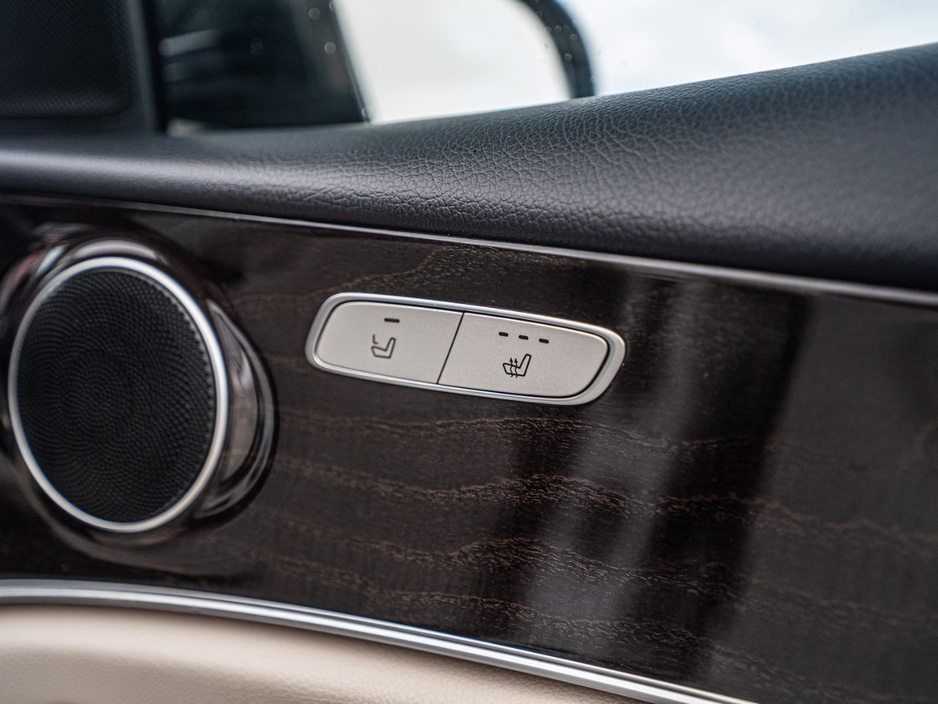 2016 Mercedes-Benz E Class - image 19