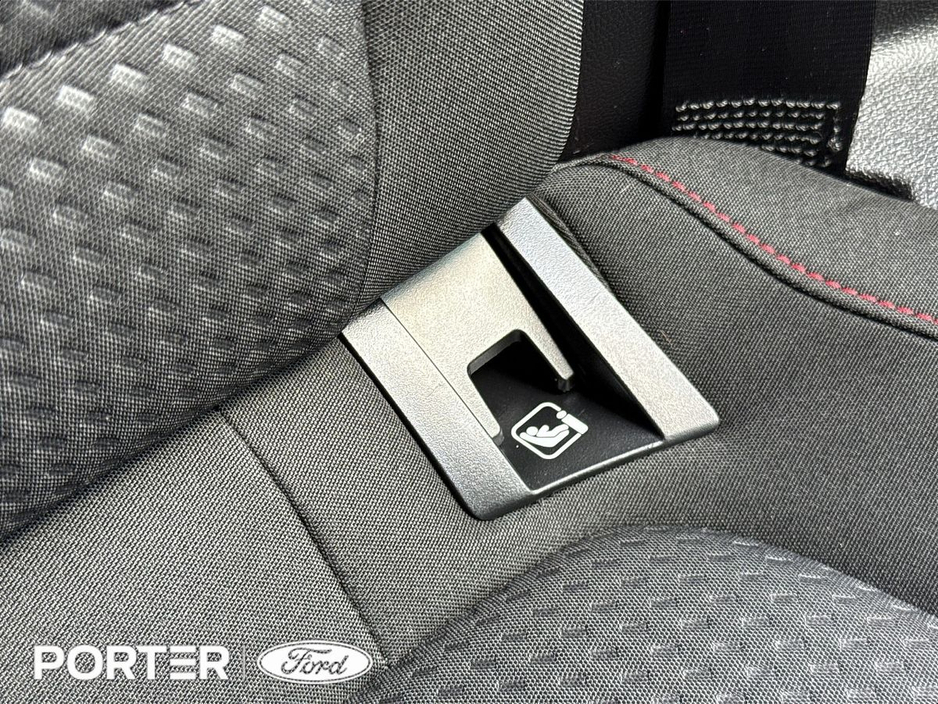 2020 Ford Focus - image 20