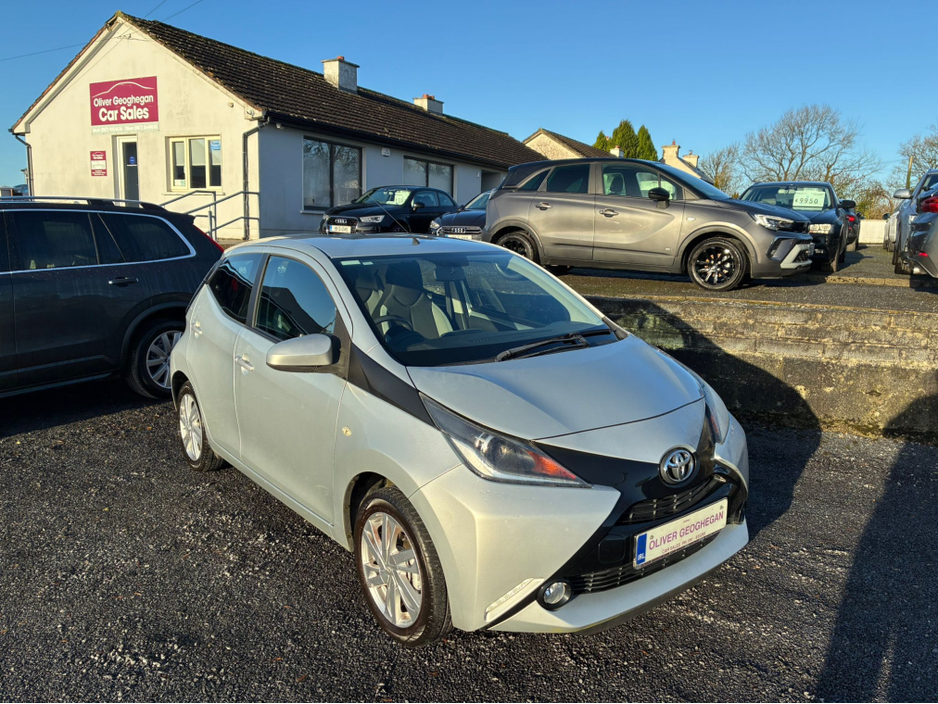 2015 Toyota Aygo 1.0 5DR X-PLAY (ONLY 29,000 KLMS) €8,750