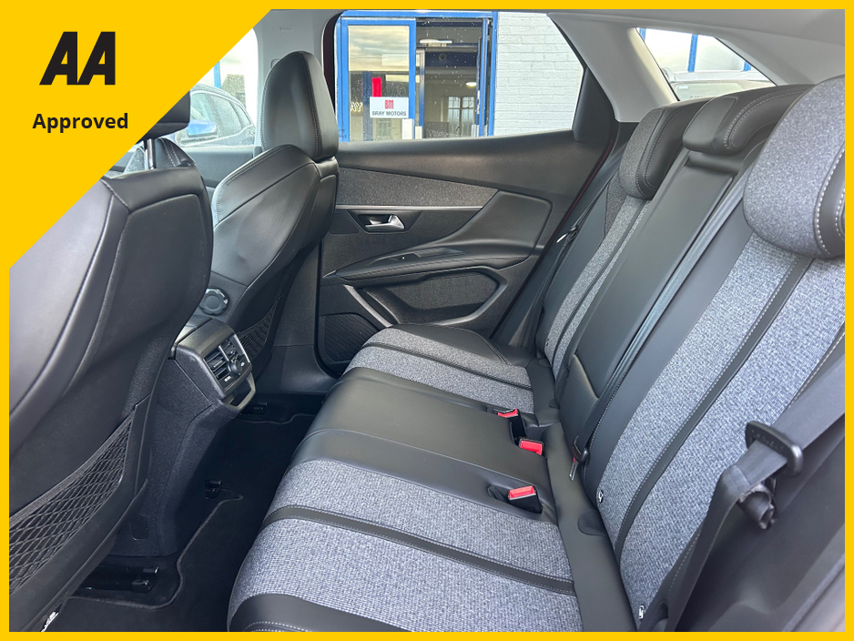 2019 Peugeot 3008 2019 PEUGEOT 3008 1.2 PETROL LOW KMS €16,950