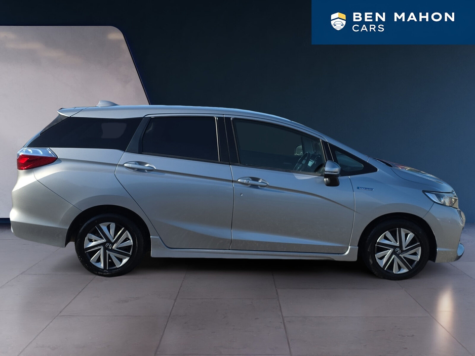 2017 Honda Shuttle - image 6
