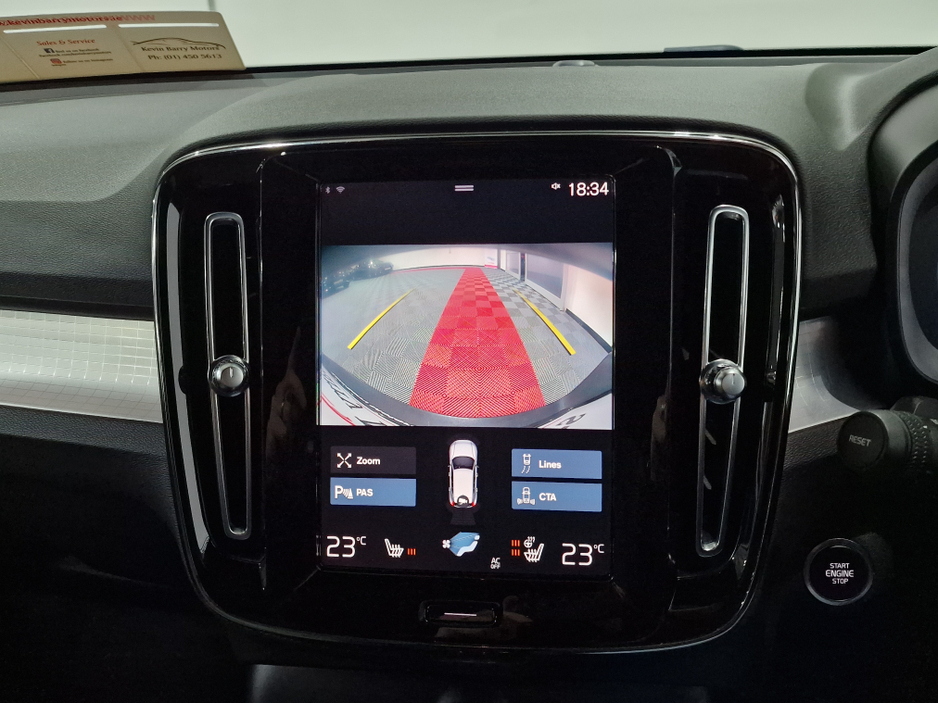 2022 Volvo XC40 T4 RECHARGE PLUS DARK AUTOMATIC **ONE OWNER / APPLE CARPLAY / BLIND SPOT ASSIST / CRUISE CONTROL / ELECTRIC BOOTLID / HEATED FRONT & REAR SEATS / REVERSE CAMERA / SAT NAV / WIRELESS PHONE CHARGING** €33,900