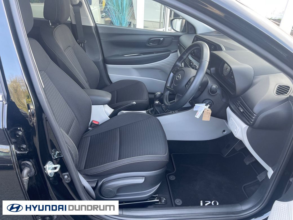 2021 Hyundai i20 - image 13
