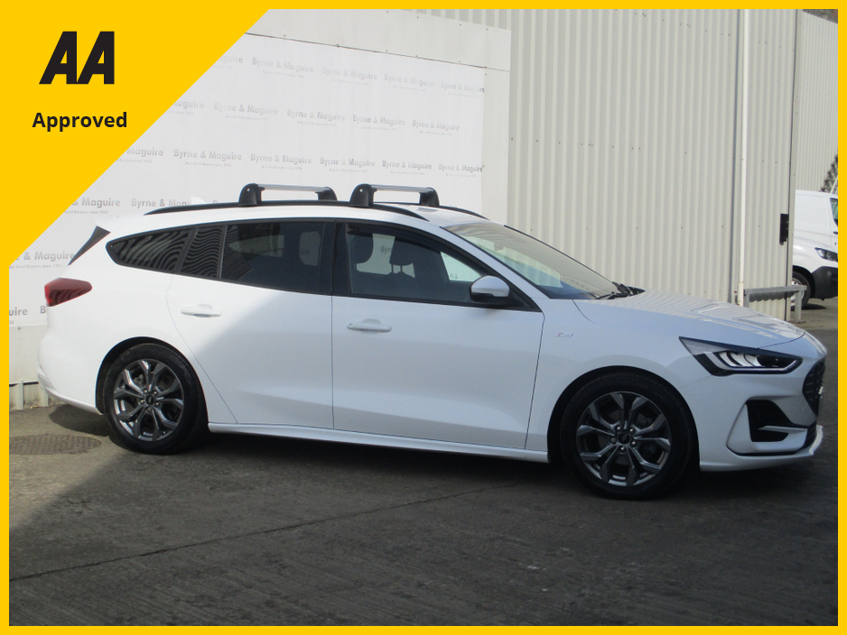 2024 Ford Focus - image 2