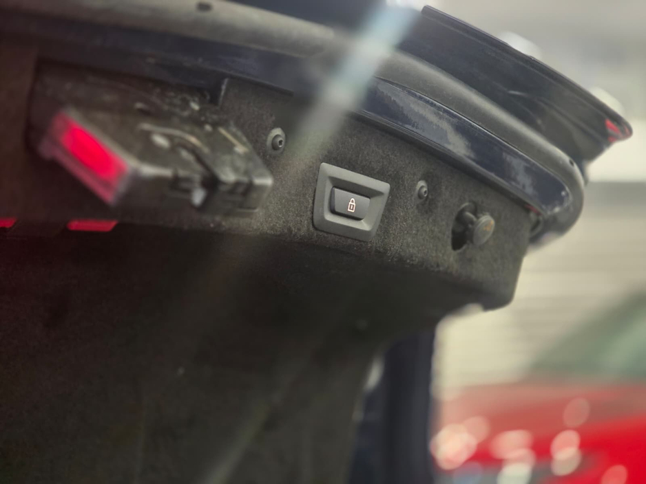 2017 BMW 6 Series - image 22