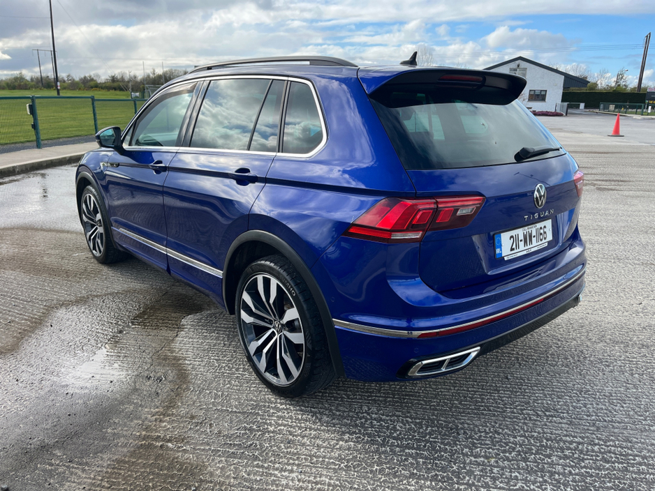 2021 Volkswagen Tiguan - image 2