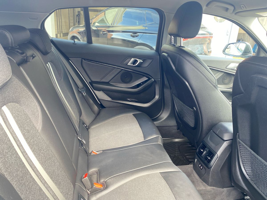 2021 BMW 1 Series - image 18