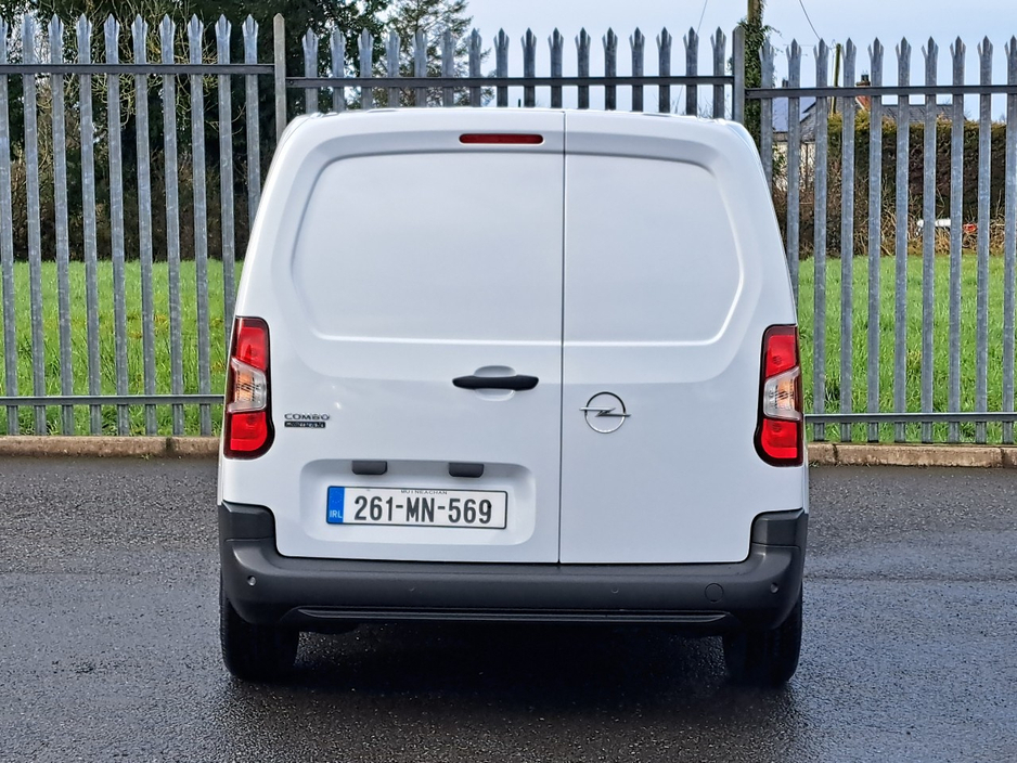 2026 Opel Combo - image 11