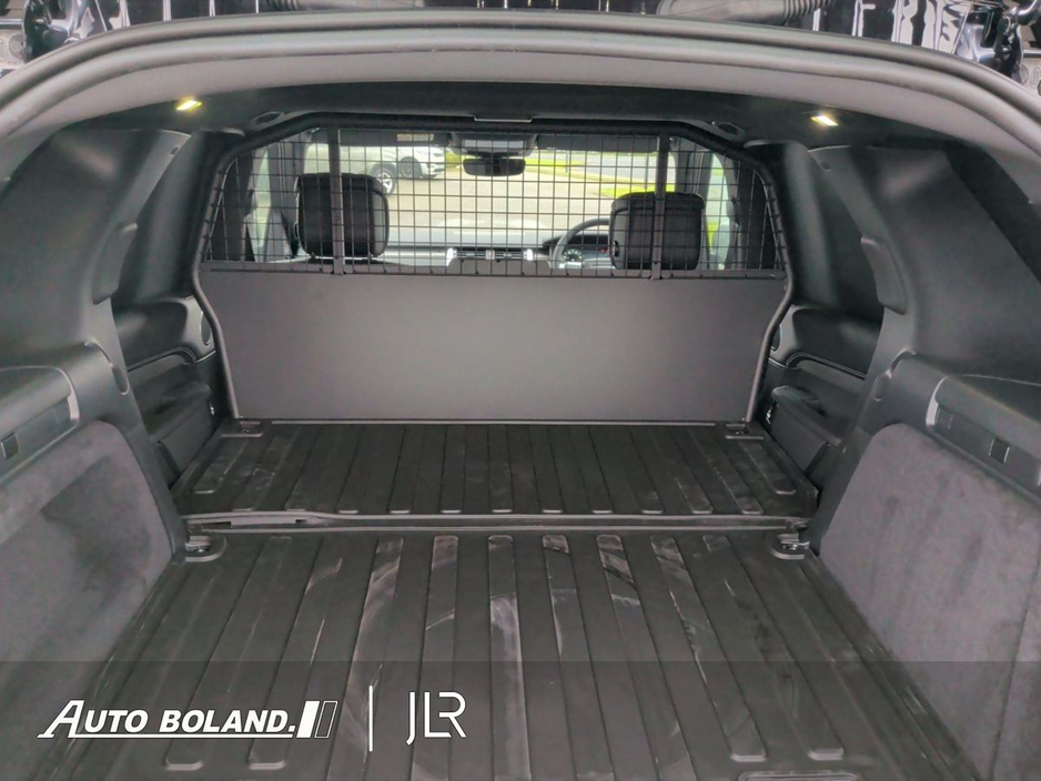 2026 Land Rover Discovery - image 25