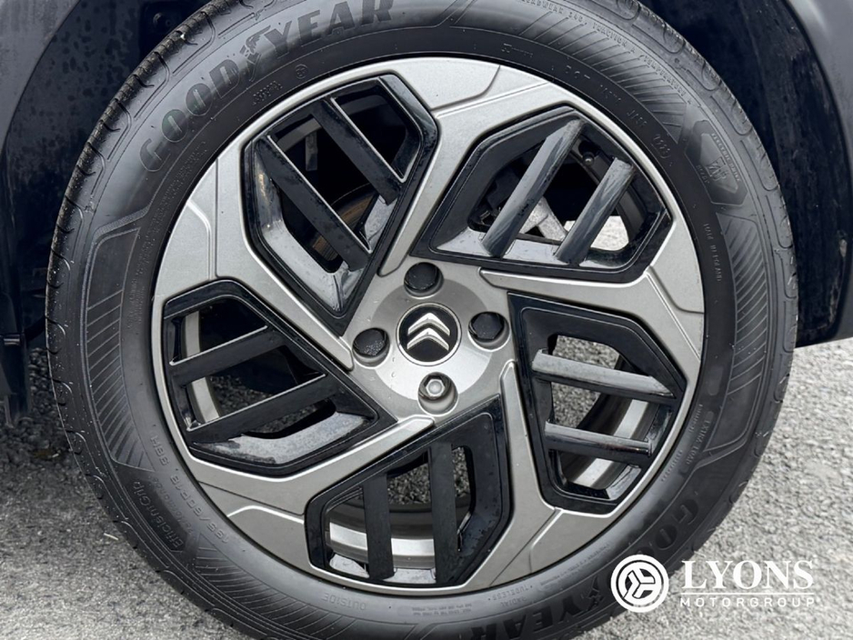 2023 Citroen C4 - image 11
