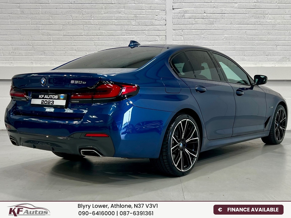 2023 BMW 5 Series - image 8