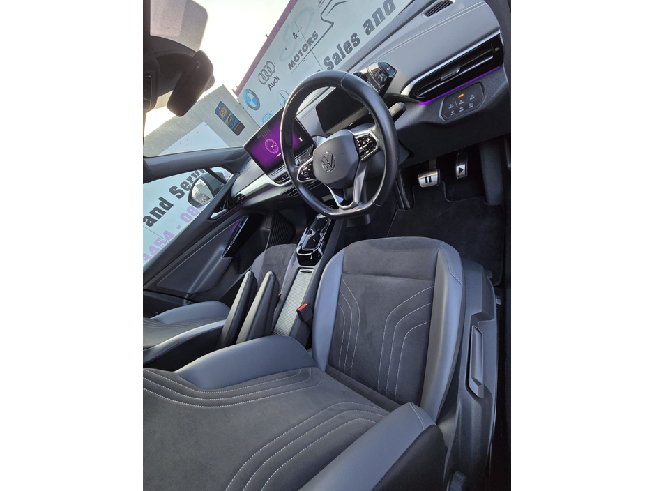 2023 Volkswagen ID.5 - image 14