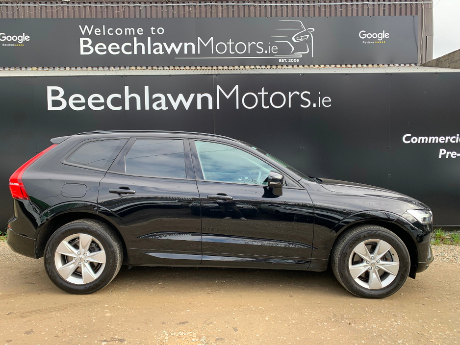 2021 Volvo XC60 - image 2