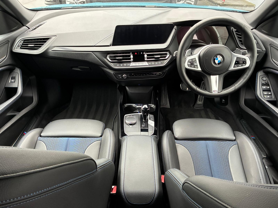 2022 BMW 2 Series - image 3