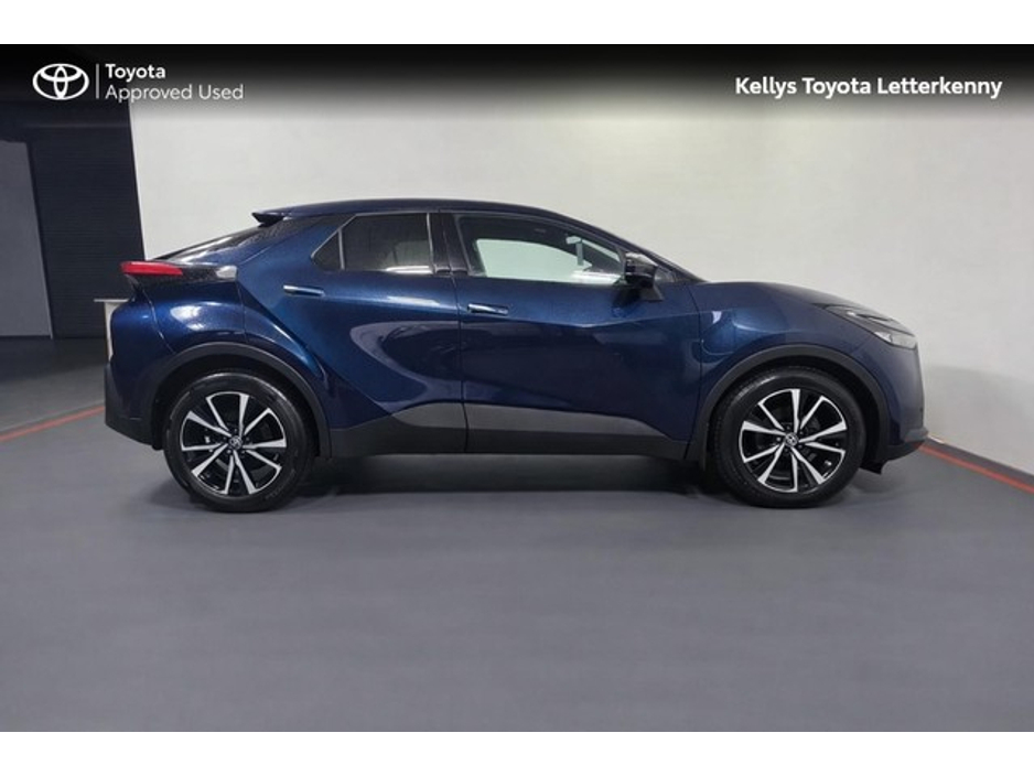2024 Toyota C-HR - image 3