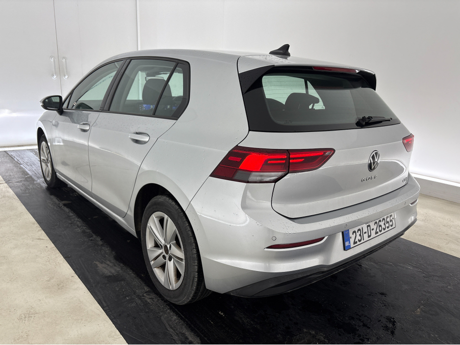2023 Volkswagen Golf 1.0 LIFE TSI MHE MHEV 110HP 5
