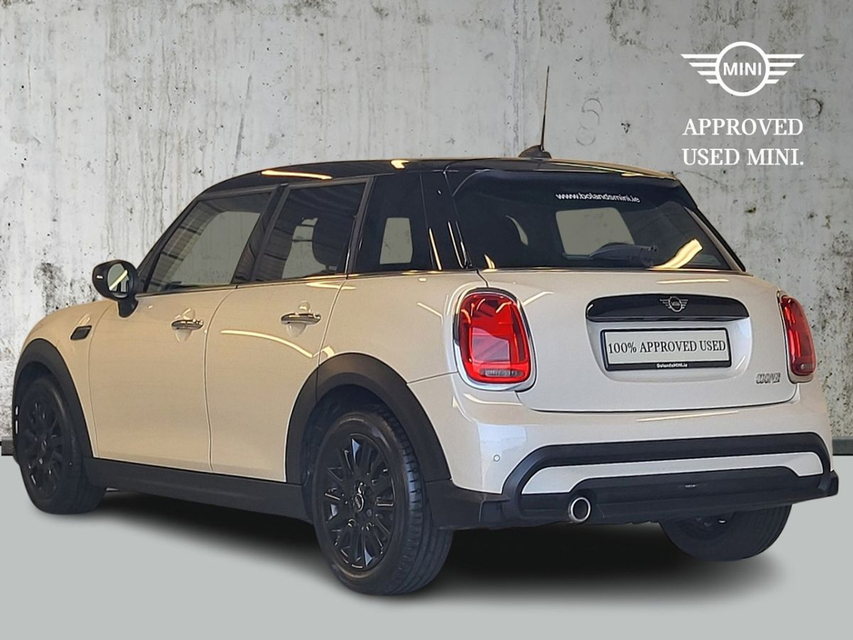 2024 MINI Hatch - image 2