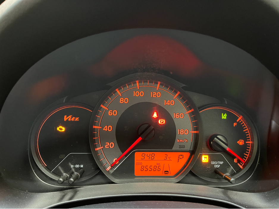 2018 Toyota Vitz - image 16