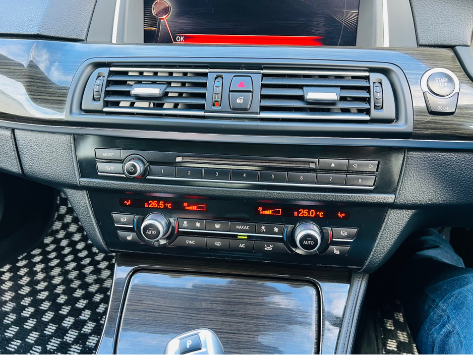 2016 BMW 5 Series ALLOYS // LEATHER INTERIOR // MULTI-FUNC WHEEL €19,950