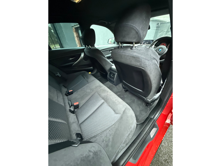 2014 BMW 3 Series  €19,995