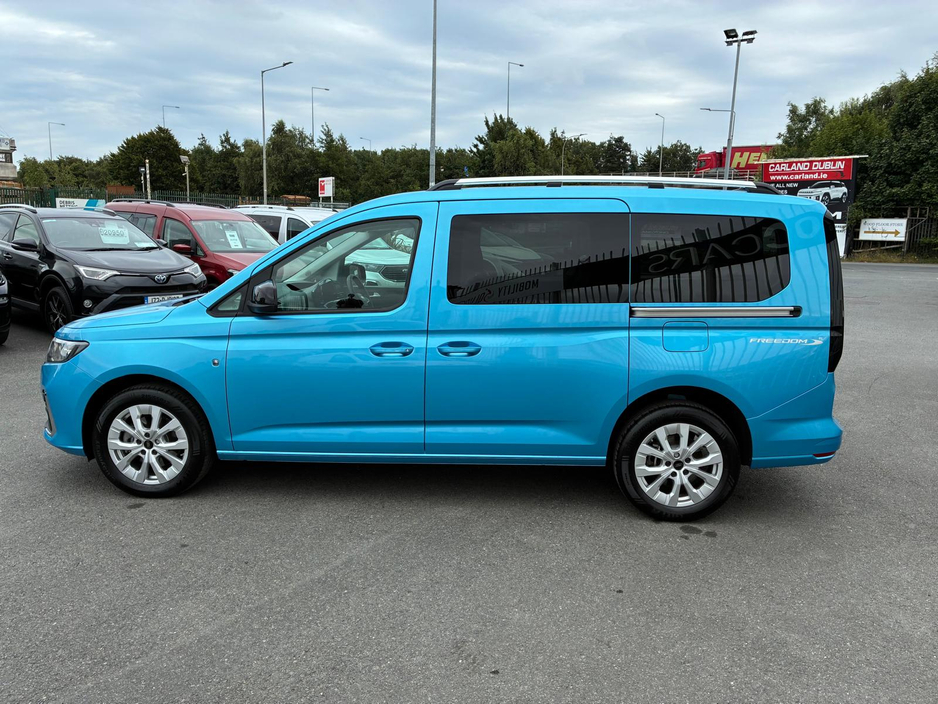 2025 Ford Tourneo Connect Titanium Freedom Wheelchair Accessible Taxi €61,750