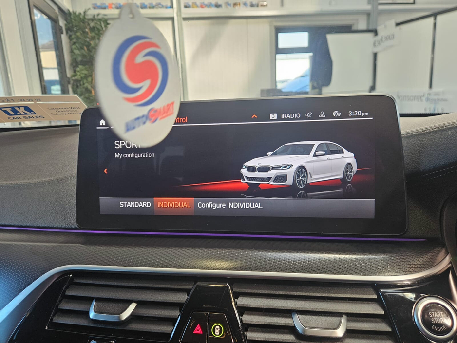 2021 BMW 5 Series - image 15