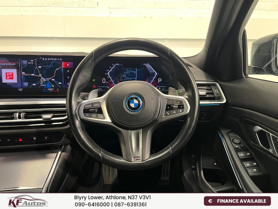 2023 BMW 3 Series - image 25
