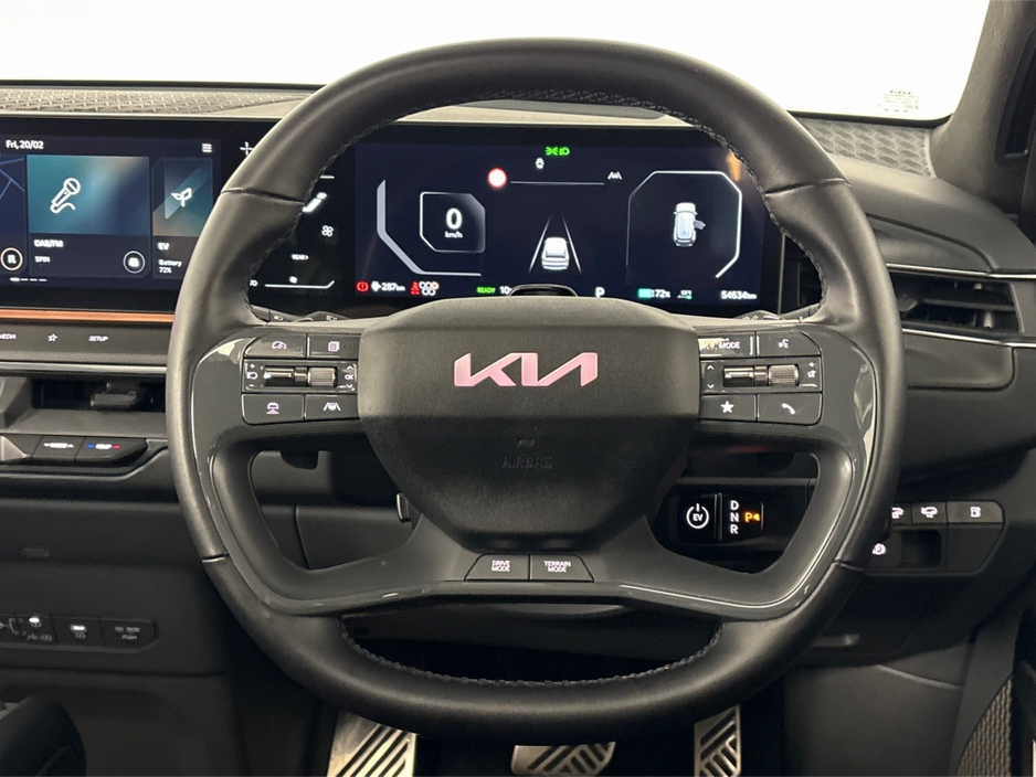 2023 Kia EV9 GT LINE 7 SEATER AWD**PANORAMIC ROOF**HEATED & COOLED LEATHER ELECTRIC SEATS**DRIVER MASSAGE SEAT**DIGITAL DASH**APPLE CAR PLAY MEDIA**REVERSE CAMERA**PARKING SENSORS**360 DEGREE CAMERAS**DRIVE MODES* €63,495