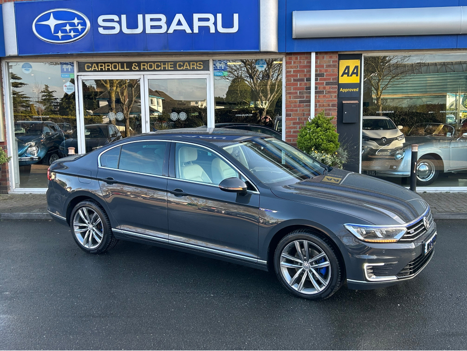 2018 Volkswagen Passat - image 30