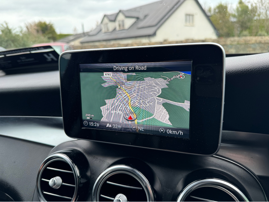 2018 Mercedes-Benz GLC Class - image 9