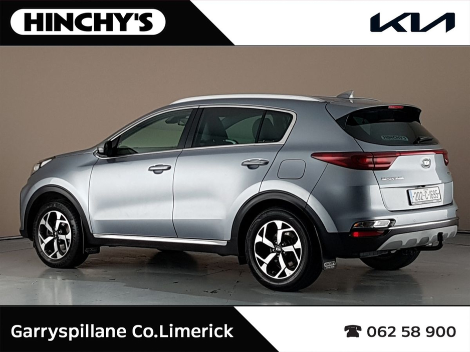 2020 Kia Sportage - image 3