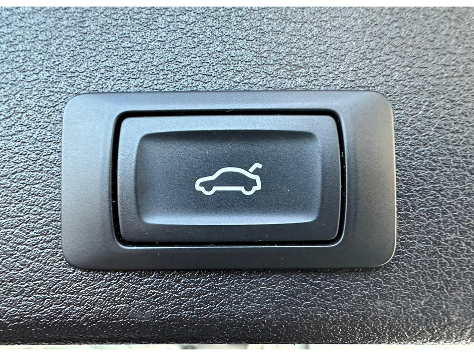 2018 Audi A4 2.0 TDI S TRONIC SPORT ULTRA 190PS SERVICE HISTORY €19,900