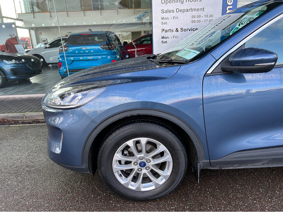 2022 Ford Kuga TITANIUM 5DR 1.5 TD 120 S6.2 M6 F €27,950