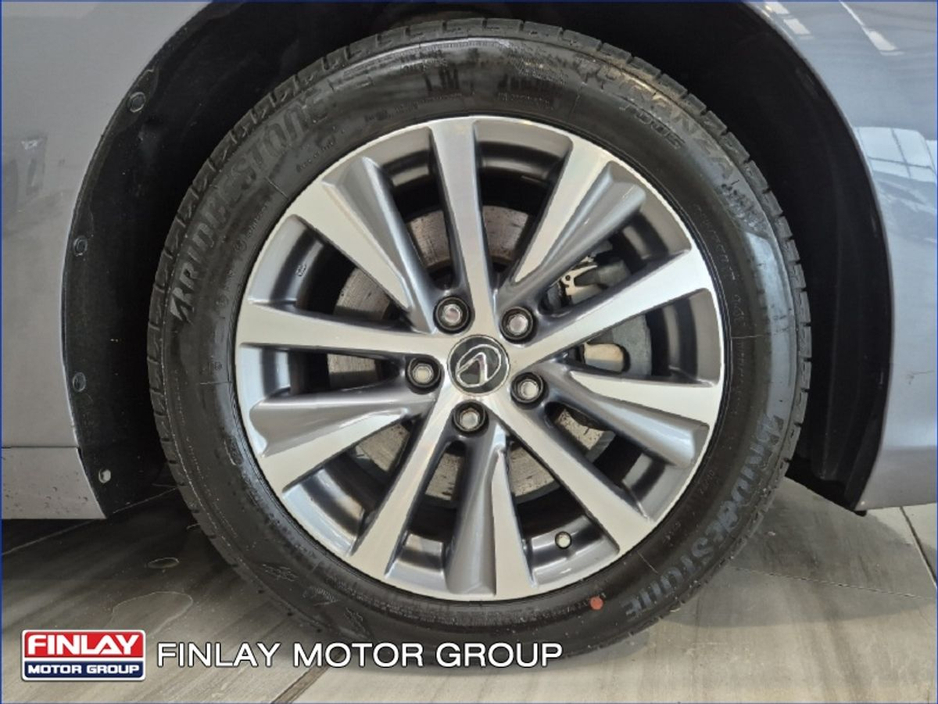 2019 Lexus ES 300 H - image 10