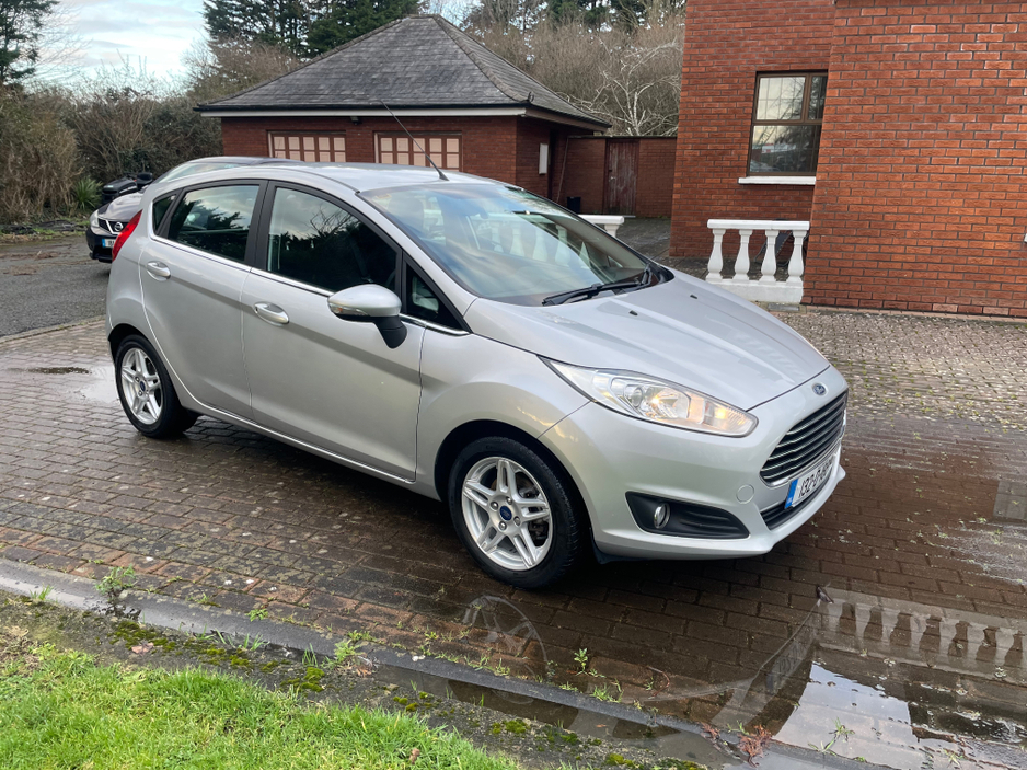 2013 Ford Fiesta 1.25 ZETEC 82PS 5DR ARGENTO €5,950