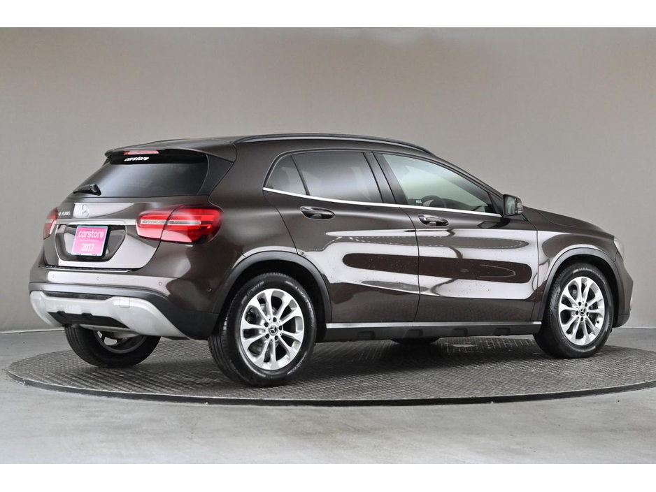 2017 Mercedes-Benz GLA Class GLA 180 *HALF LEATHER*REVERSE CAM*PARK SENSORS*