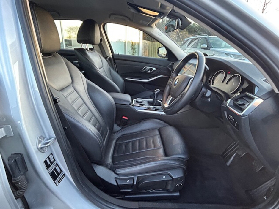 2020 BMW 3 Series 318d Sport €25,795