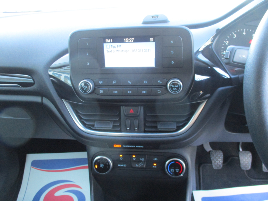 2019 Ford Fiesta - image 20