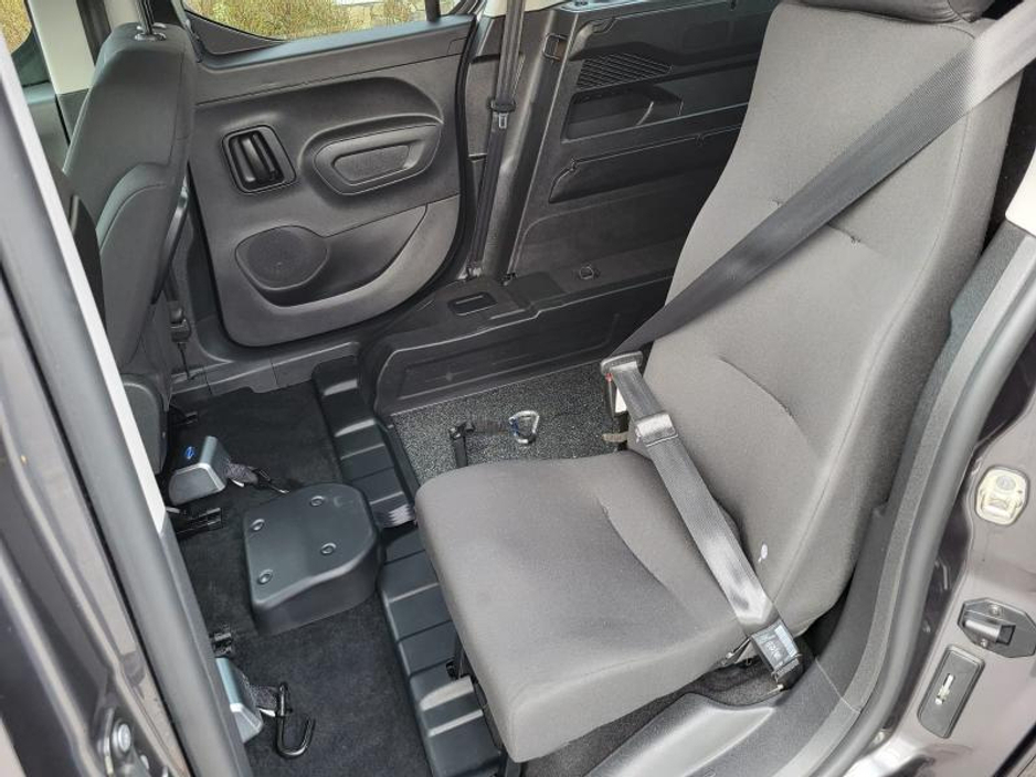 2024 Citroen Berlingo - image 21