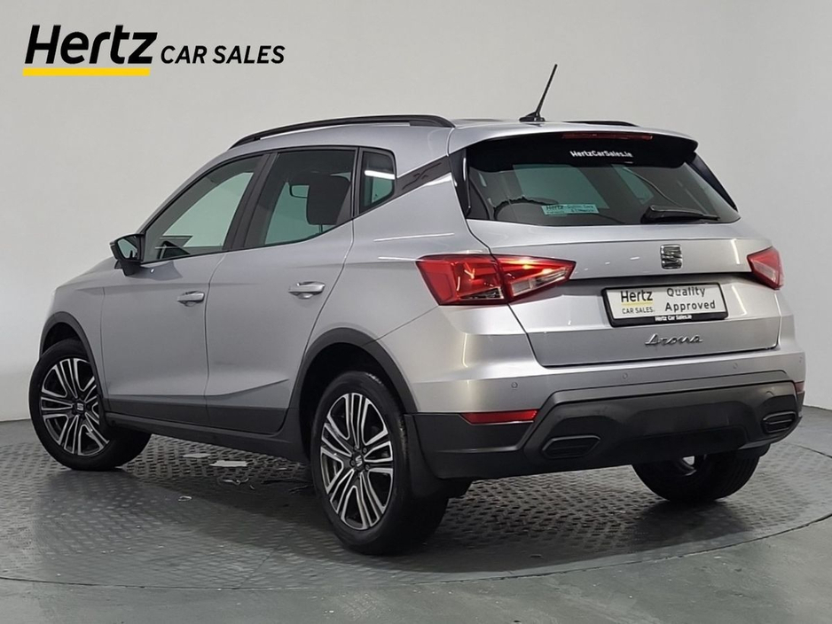 2024 SEAT Arona - image 3