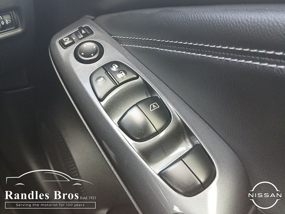 2023 Nissan Juke - image 19