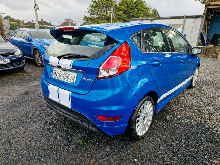 2016 Ford Fiesta 1.0l petrol Auto | High spec €11,450