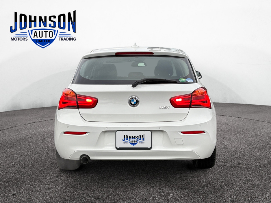 2017 BMW 1 Series - image 4