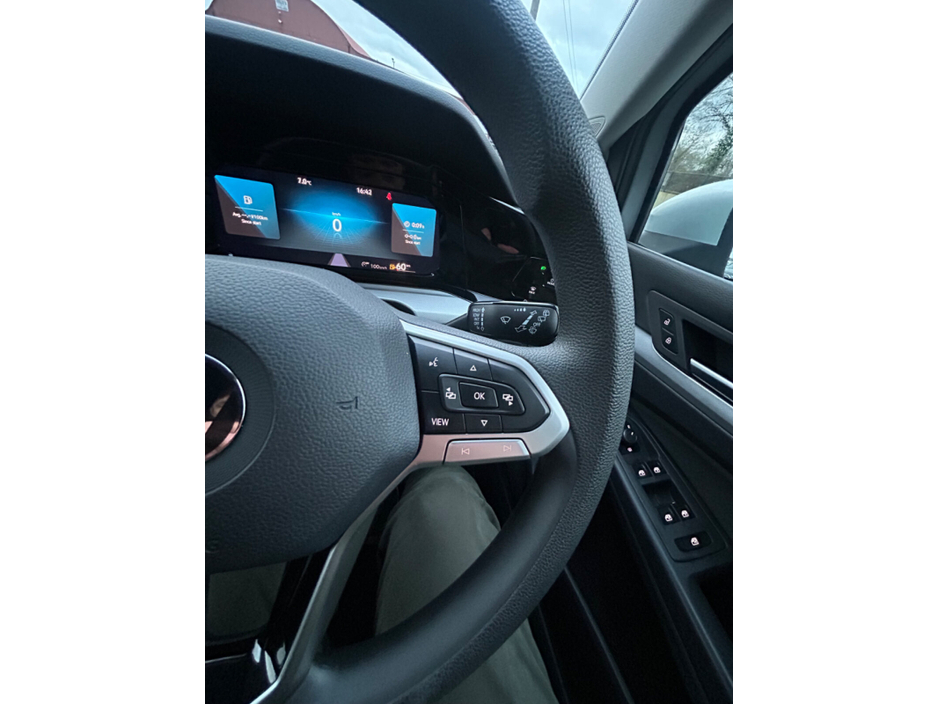 2021 Volkswagen Golf 1.0 TSI 90HP €19,850