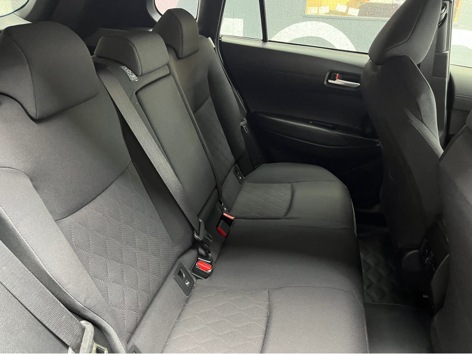 2024 Toyota Corolla Cross - image 11