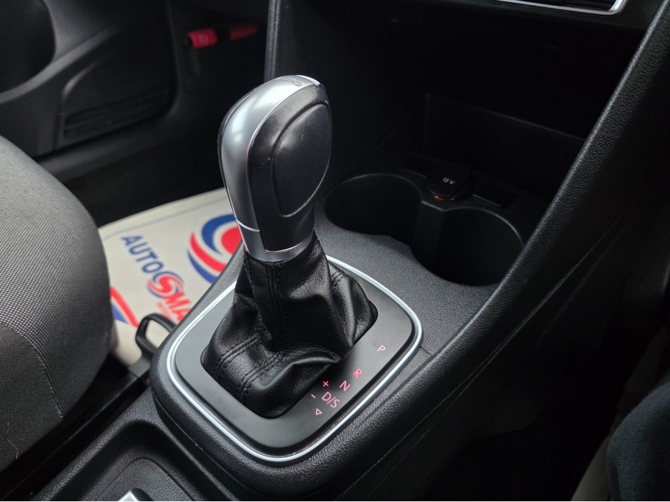 2016 Volkswagen Polo - image 17