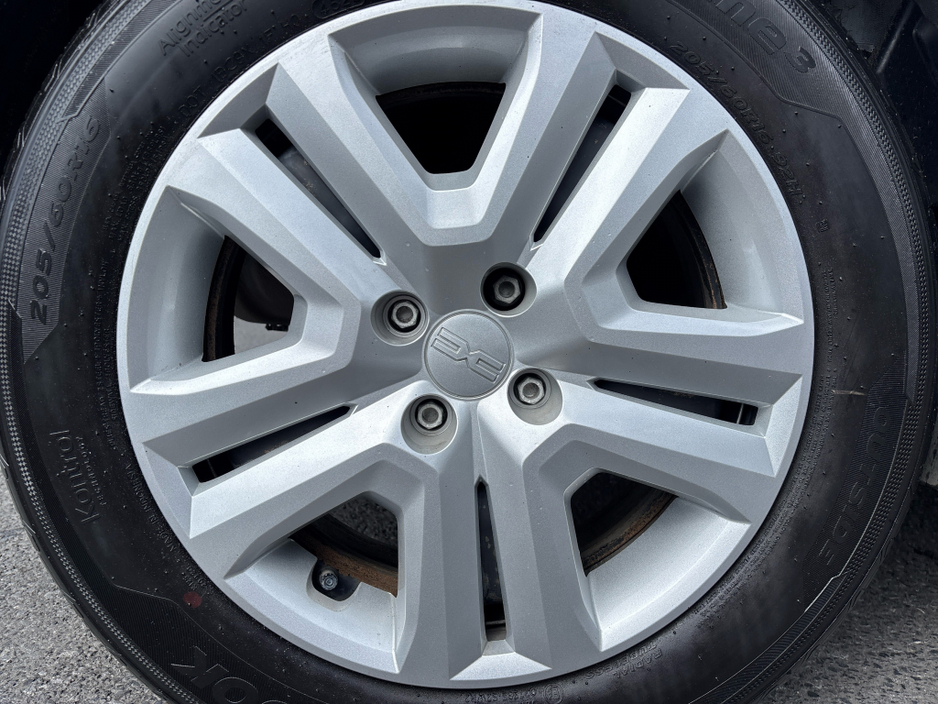 2024 Dacia Sandero - image 5